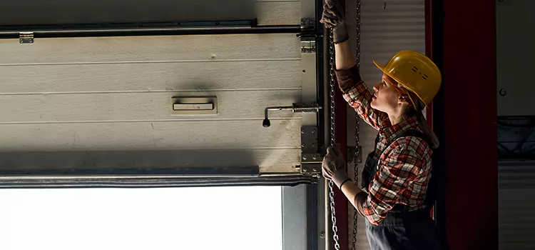 Addressing Common Garage Door Stoppage Issues in Mesquite, TX
